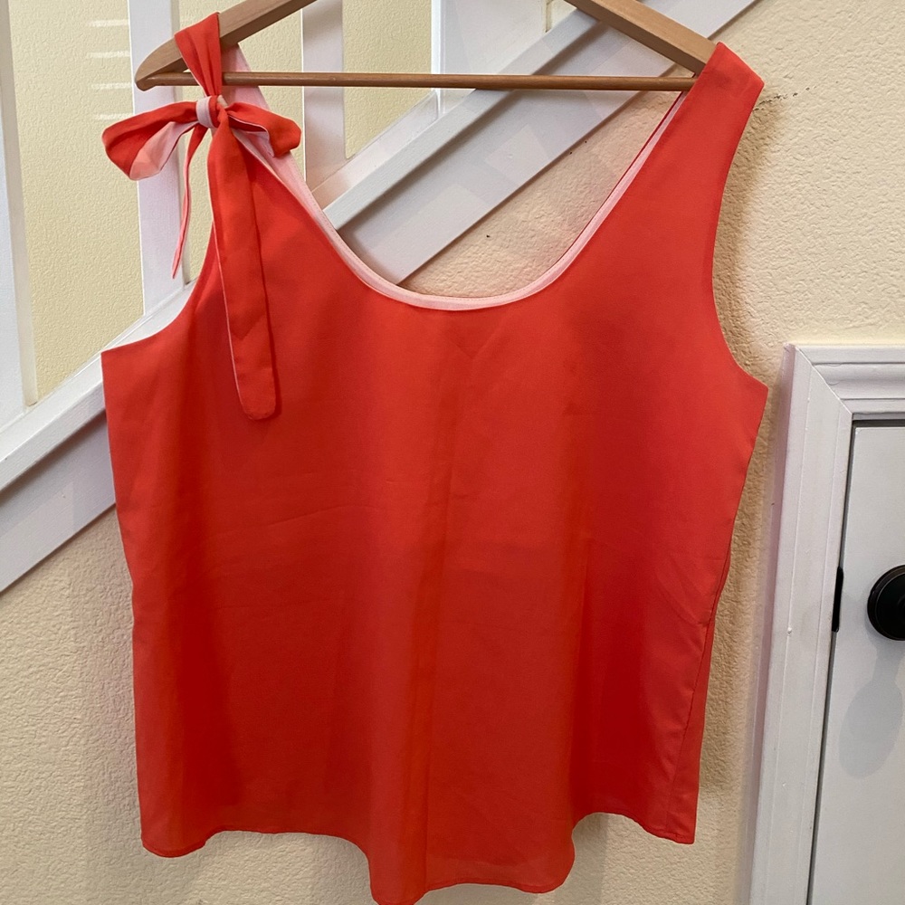 Coral Flowy Tie Tank